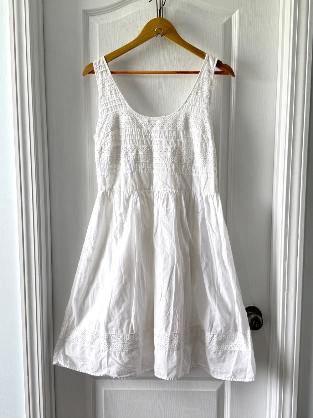 Old Navy Sleeveless Fit-and-Flare Mini Dress Women’s Size M